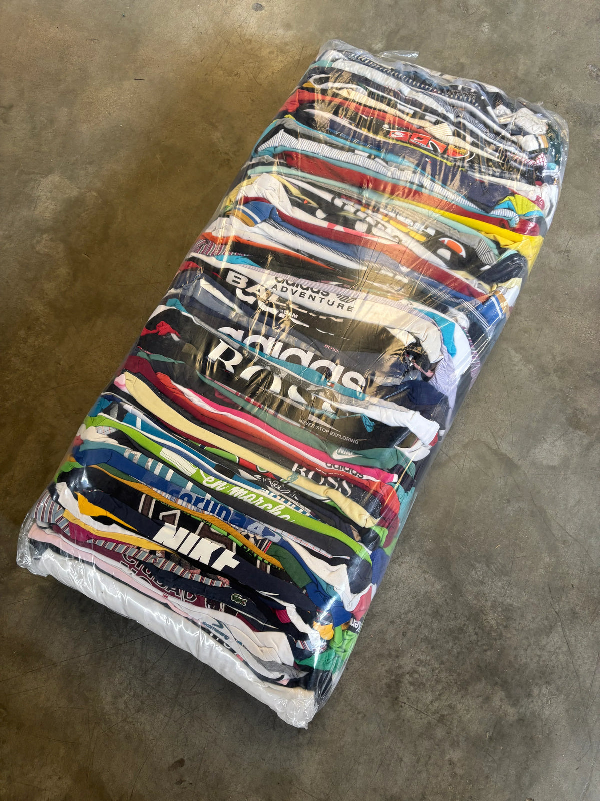 Balas de Ropa Marca Verano 30 KG - Europe Wholesales