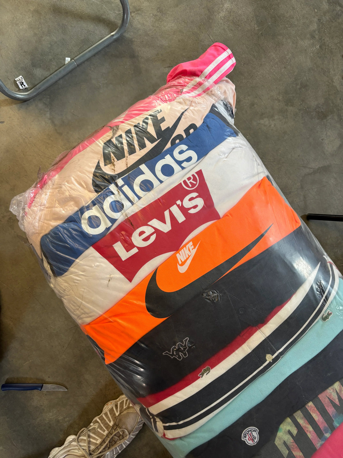 Balas de Ropa Marca Verano 30 KG - Europe Wholesales